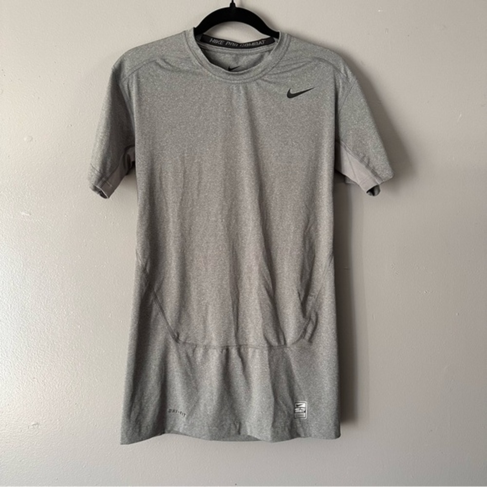 Nike Pro Combat Dri-Fit Short Sleeve Compression Top |‎ Grey